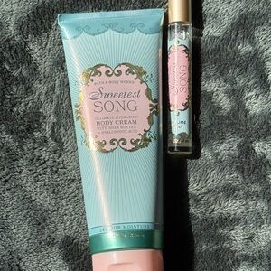 Bath & Body Works Sweetest Song Blue and Pink Set